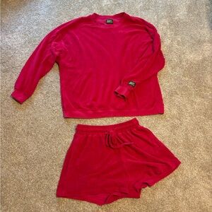 Daily drills hot pink terry cloth crewneck! Size L/XL. I am selling as a set!